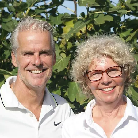 Wellness Ruigenhoek 13a - Sauna, Jacuzzi ! Feriehus *