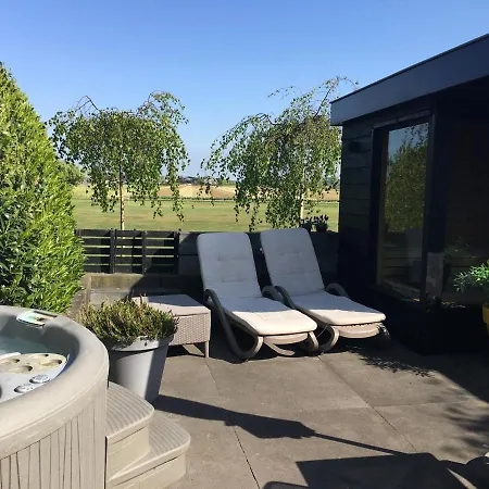 Dom wakacyjny Wellness Ruigenhoek 13a - Sauna, Jacuzzi ! De Zilk