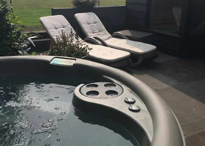 Wellness Ruigenhoek 13a - Sauna, Jacuzzi ! * De Zilk